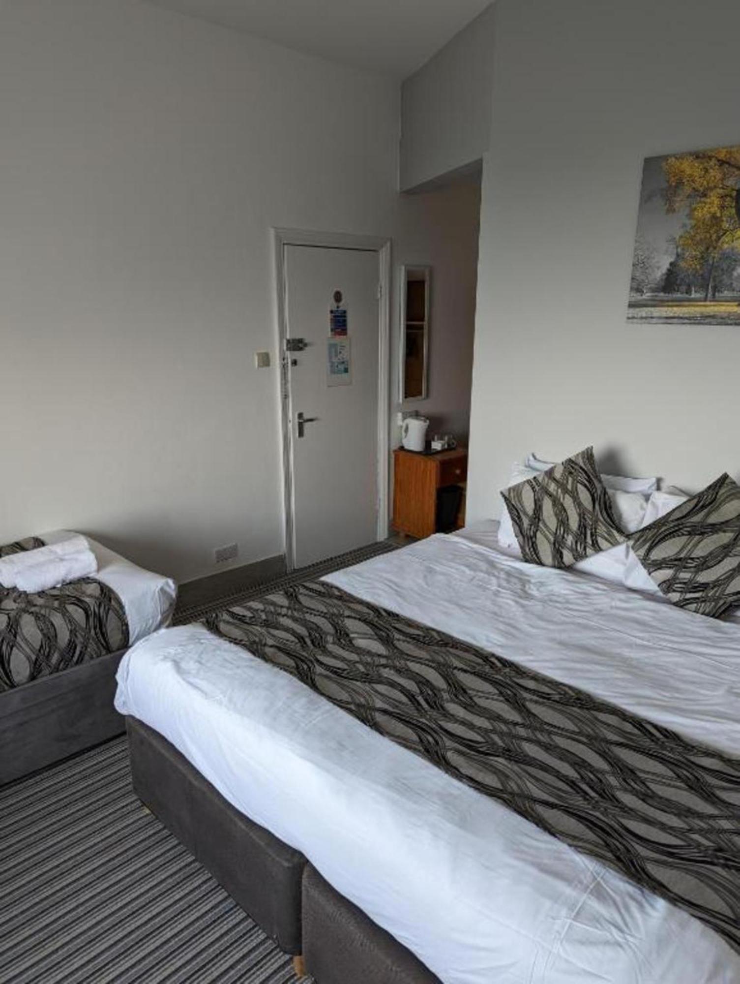 Mayfair Hotel - Isle Of Wight Shanklin Bagian luar foto