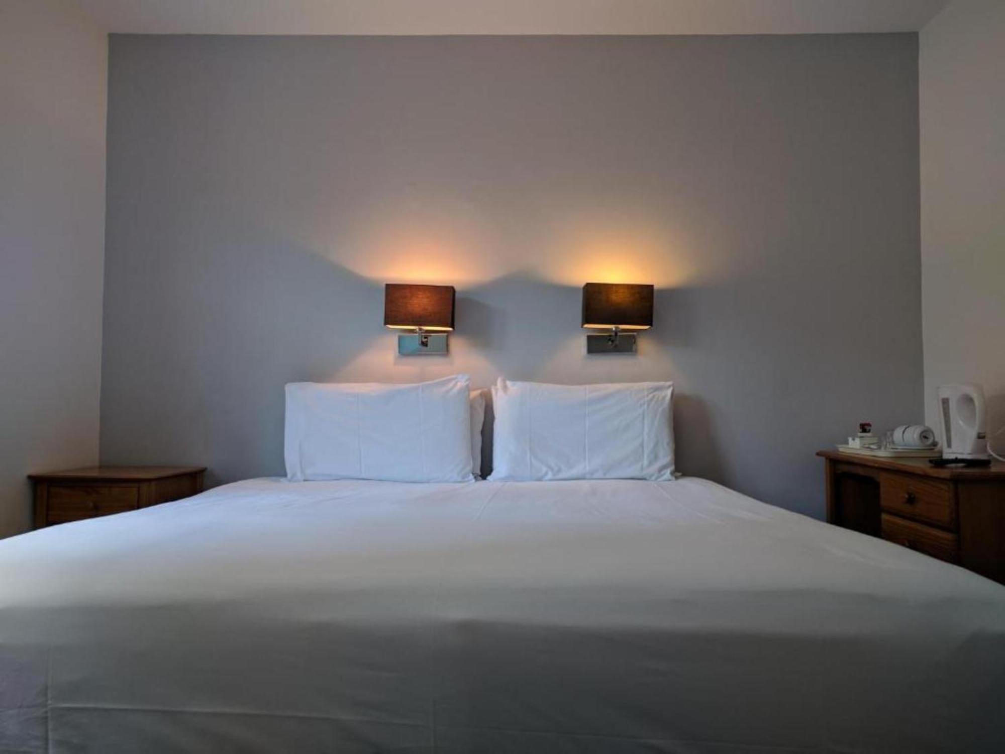 Mayfair Hotel - Isle Of Wight Shanklin Bagian luar foto